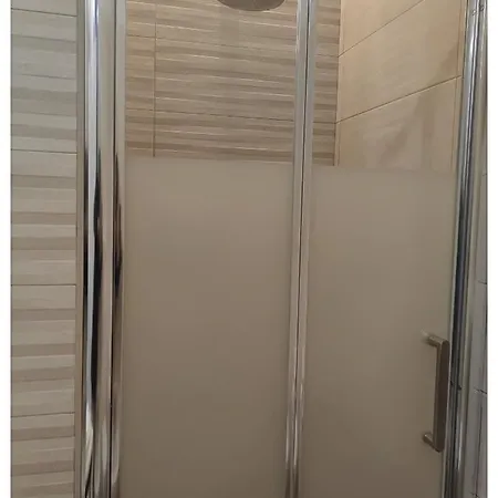 Gasthof Pigro House - Airport 4*