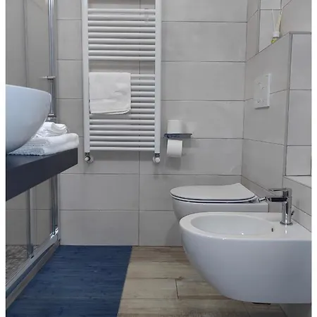 Pigro House - Airport 4* 博洛尼亚