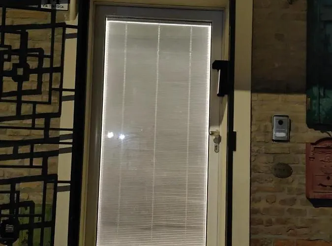 ゲストハウス Pigro House - Airport 4*