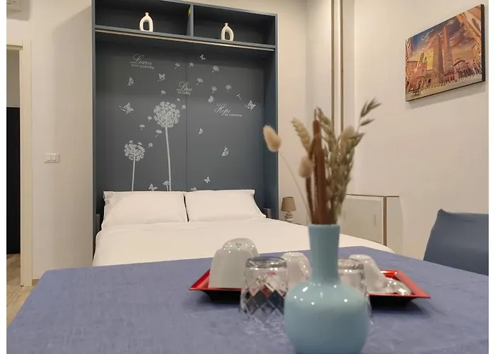 Pigro House - Airport 4*