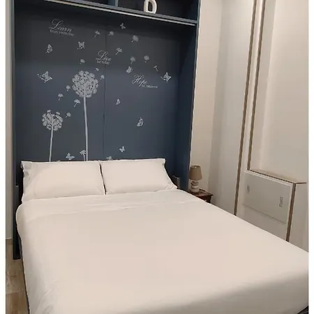 Guest house Pigro House - Airport *